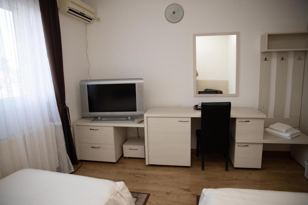 Motel Moara Veche Săcălăşeni エクステリア 写真