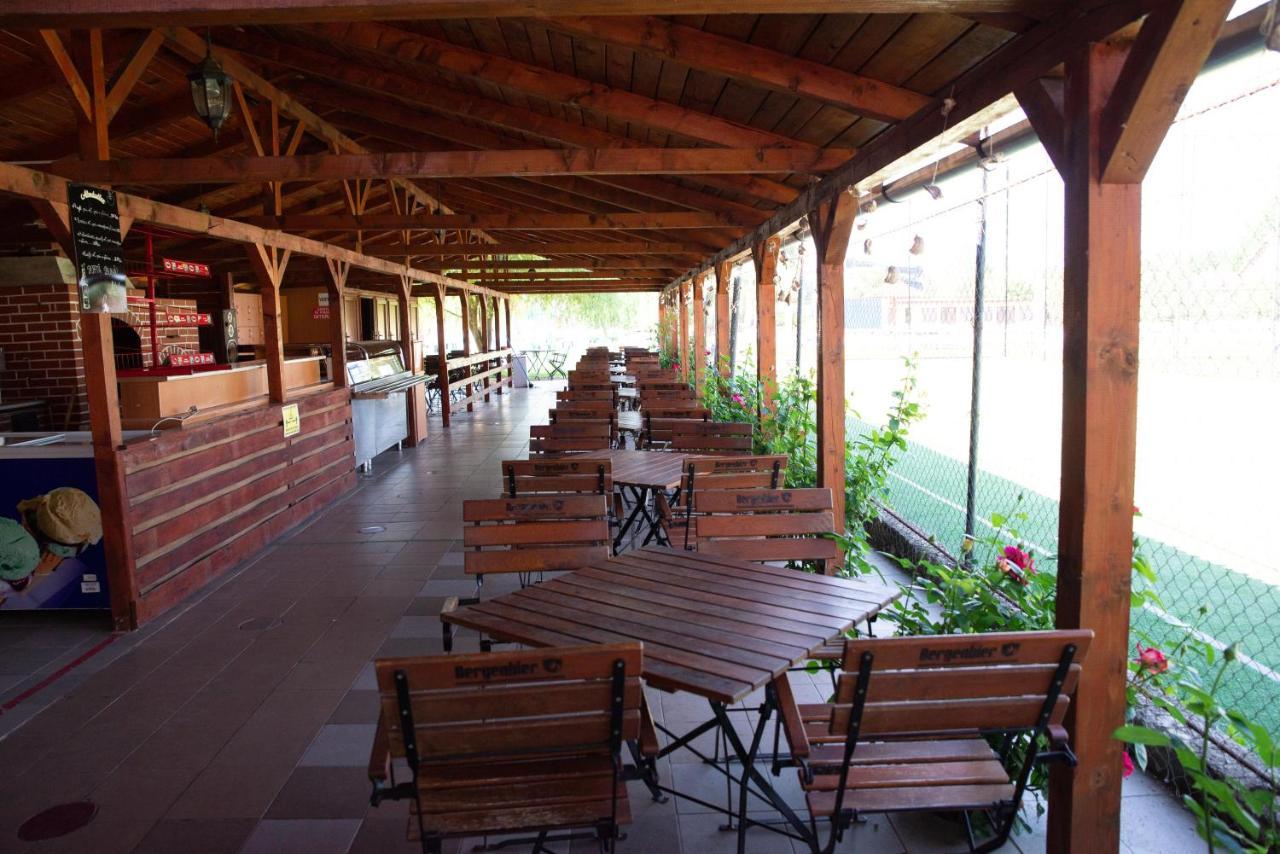 Motel Moara Veche Săcălăşeni エクステリア 写真