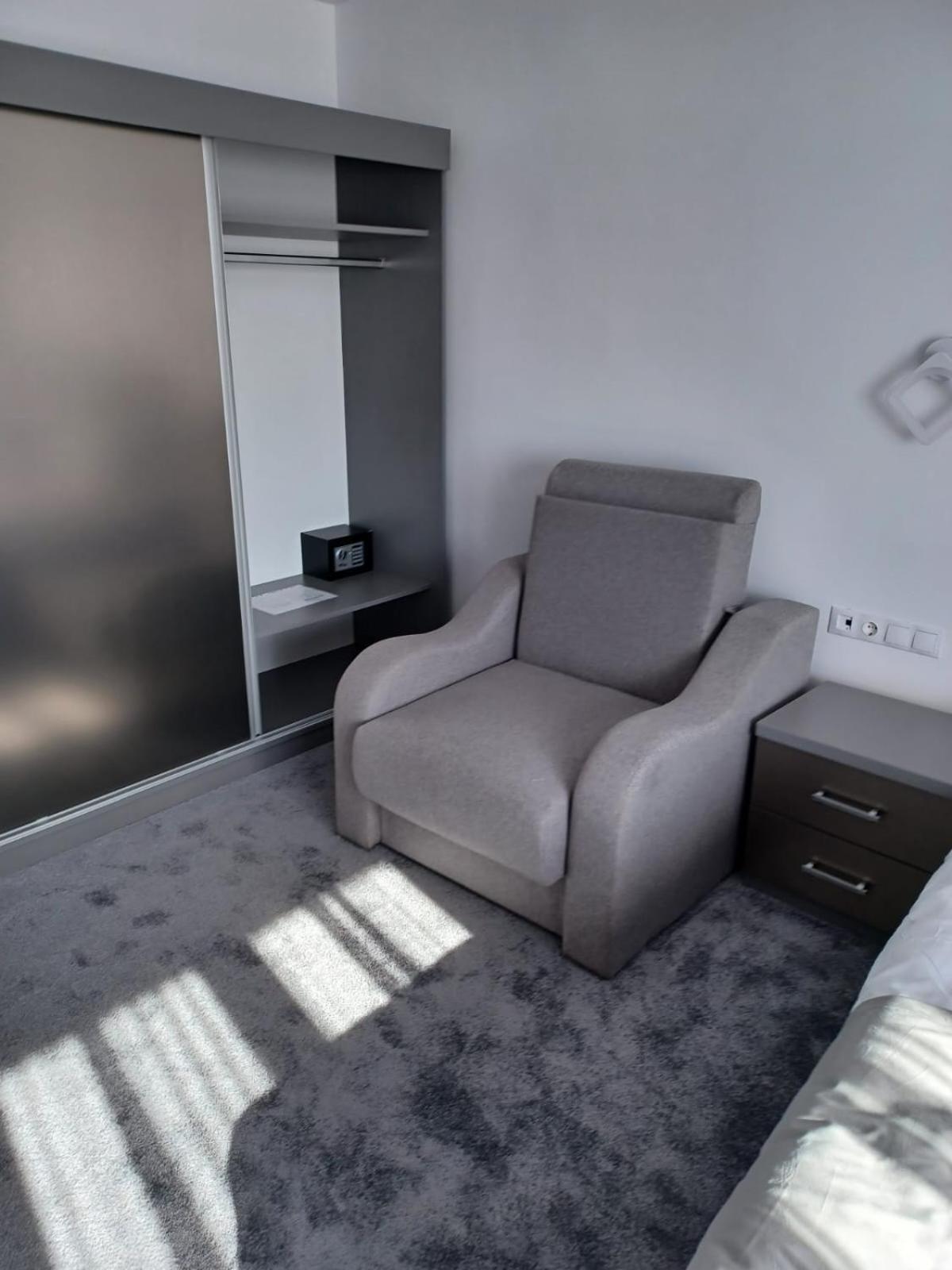 Motel Moara Veche Săcălăşeni エクステリア 写真