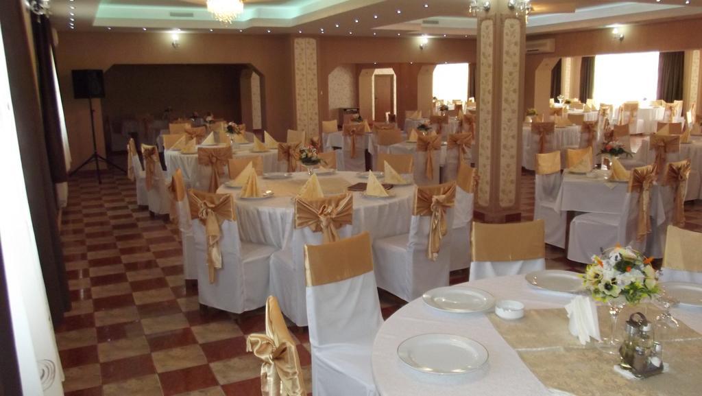 Motel Moara Veche Săcălăşeni エクステリア 写真