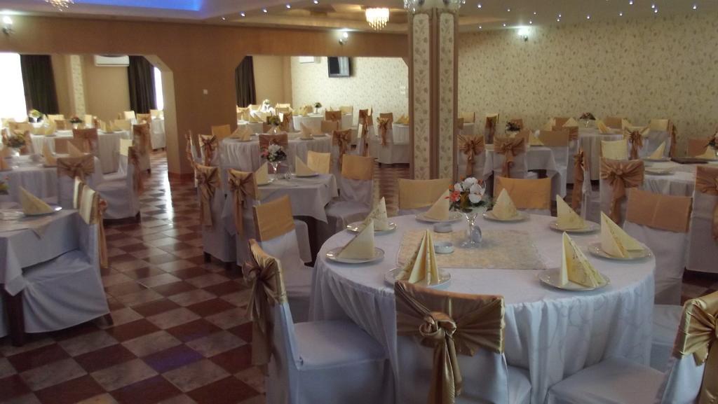 Motel Moara Veche Săcălăşeni エクステリア 写真