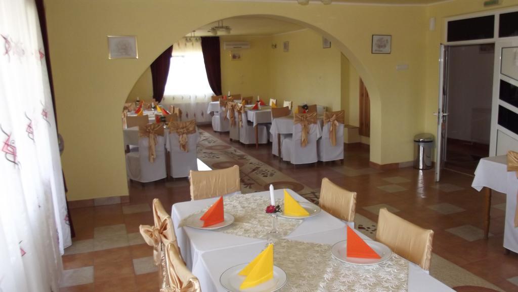 Motel Moara Veche Săcălăşeni エクステリア 写真