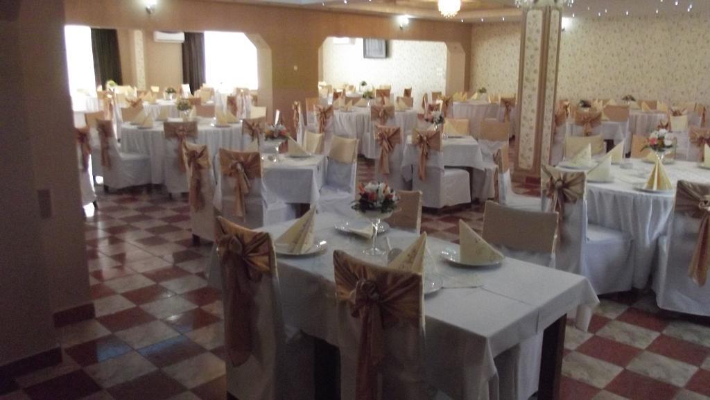 Motel Moara Veche Săcălăşeni エクステリア 写真