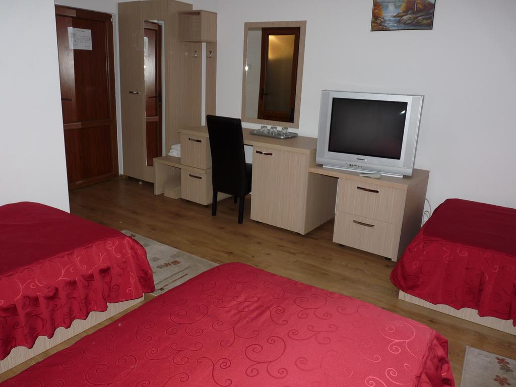 Motel Moara Veche Săcălăşeni エクステリア 写真